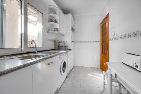 Lägenhet i Torrevieja, Alicante, Spanien 2 sovrum, 80 kvm. Nr. 184259