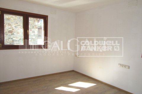 House for sale in Principado De Andorra (Ninguna Poblacion Tiene C.P.), Lleida, Spain 4 bedrooms, 335 sq.m. No. 160353 - photo 25
