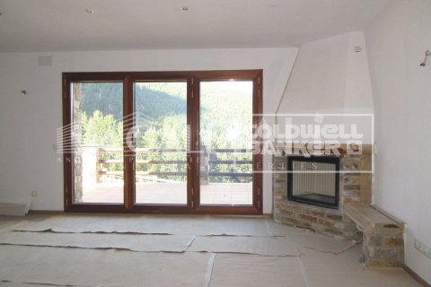 House for sale in Principado De Andorra (Ninguna Poblacion Tiene C.P.), Lleida, Spain 4 bedrooms, 335 sq.m. No. 160353 - photo 18