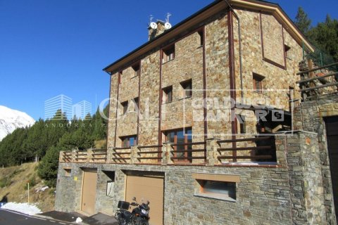 Casa in vendita a Principado De Andorra (Ninguna Poblacion Tiene C.P.), Lleida, Spagna 4 camere da letto, 335 mq. N° 160353 - foto 3