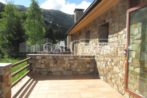 Villa à vendre à Principado De Andorra (Ninguna Poblacion Tiene C.P.), Lleida, Espagne, 4 chambres, 260 m2 No. 160352 - photo 30