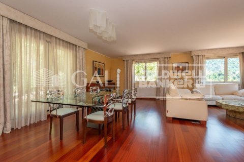 Villa till salu i Principado De Andorra (Ninguna Poblacion Tiene C.P.), Lleida, Spanien 6 sovrum, 586 kvm. Nr. 160351 - foto 3