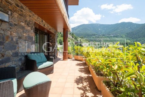 Villa a Principado De Andorra (Ninguna Poblacion Tiene C.P.), Lleida, Spagna 6 camere da letto, 586 mq. N° 160351