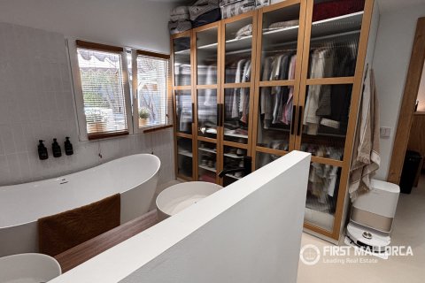 Huvila myytävänä Costa De La Calma, Mallorca, Espanja, 4 makuuhuonetta, 234 m2 No. 164305 - kuva 10