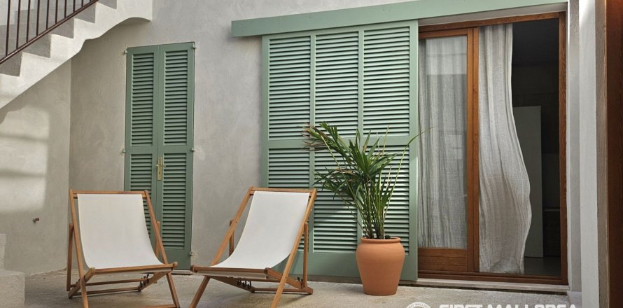 Villa à Port De Pollenca, Mallorca, Espagne 4 chambres, 200 m2 No. 164303