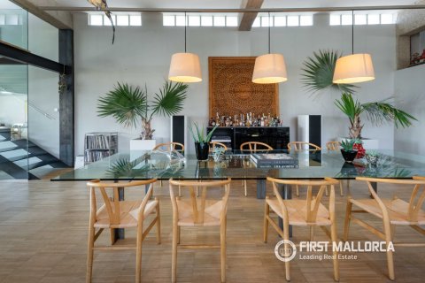 Huoneisto myytävänä Genova, Mallorca, Espanja, 2 makuuhuonetta, 284 m2 No. 164304 - kuva 9