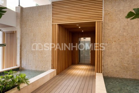 Kattohuoneisto myytävänä Estepona, Malaga, Espanja, 3 makuuhuonetta, 203 m2 No. 113433 - kuva 4