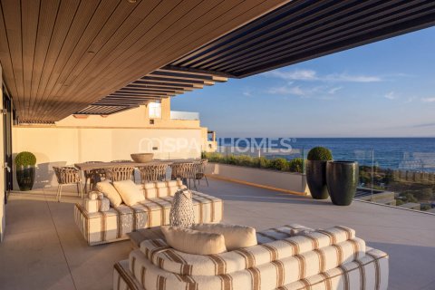Kattohuoneisto myytävänä Estepona, Malaga, Espanja, 3 makuuhuonetta, 203 m2 No. 113433 - kuva 17