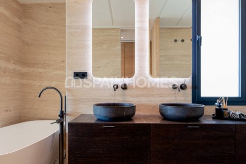 Kattohuoneisto myytävänä Estepona, Malaga, Espanja, 3 makuuhuonetta, 203 m2 No. 113433 - kuva 26