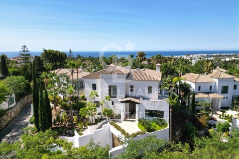 Villa i Marbella, Malaga, Spanien 5 sovrum, 550 kvm. Nr. 157645