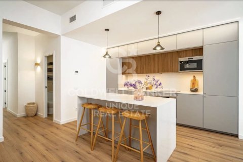 Apartamento en venta en Madrid, España 4 dormitorios, 179 m2 No. 157641 - foto 16