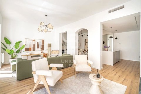 Apartamento en venta en Madrid, España 4 dormitorios, 179 m2 No. 157641 - foto 2