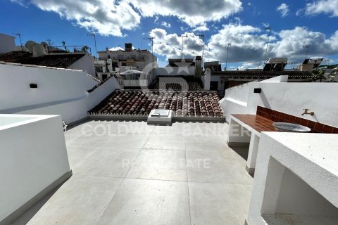 Kaupunkipientalo myytävänä Estepona, Malaga, Espanja, 4 makuuhuonetta, 176 m2 No. 157647 - kuva 2