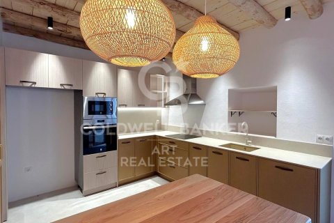 Kaupunkipientalo myytävänä Estepona, Malaga, Espanja, 4 makuuhuonetta, 176 m2 No. 157647 - kuva 6