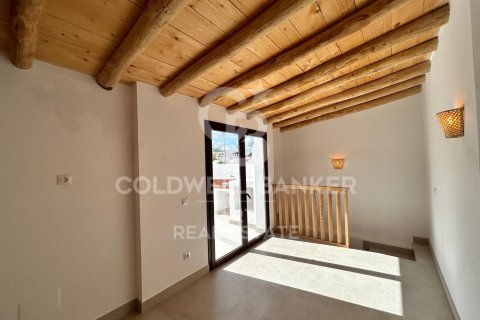 Kaupunkipientalo myytävänä Estepona, Malaga, Espanja, 4 makuuhuonetta, 176 m2 No. 157647 - kuva 12