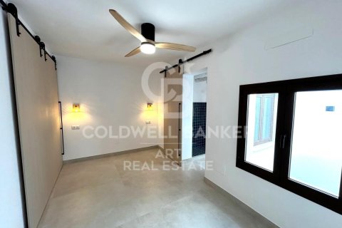 Kaupunkipientalo myytävänä Estepona, Malaga, Espanja, 4 makuuhuonetta, 176 m2 No. 157647 - kuva 8