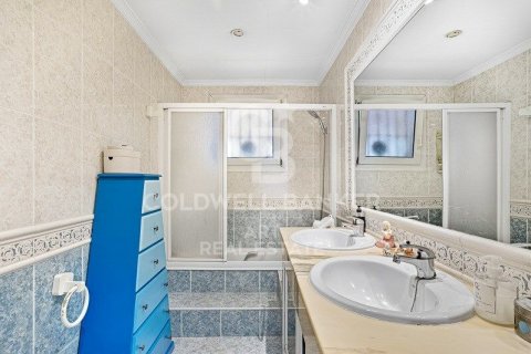 Сasa en venta en Marbella, Málaga, España 5 dormitorios, 205 m2 No. 157644 - foto 9