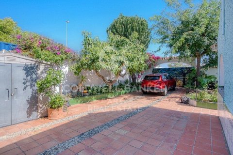 House for sale in Marbella, Malaga, Spain 5 bedrooms, 205 sq.m. No. 157644 - photo 22