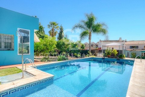 House for sale in Marbella, Malaga, Spain 5 bedrooms, 205 sq.m. No. 157644 - photo 2