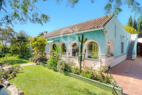 Hus i Marbella, Malaga, Spanien 5 sovrum, 205 kvm. Nr. 157644