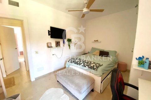 Kaupunkipientalo myytävänä Estepona, Malaga, Espanja, 3 makuuhuonetta, 121 m2 No. 157643 - kuva 9