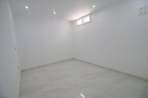 Apartment for sale La Torre, Alicante, Spain 4 bedrooms, 330 sq.m. No. 116608 - photo 18