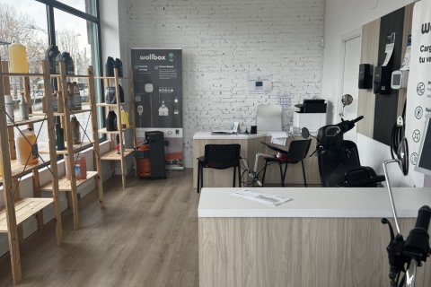 Commercial property à louer à Leon, Espagne, 76 m2 No. 173427 - photo 4