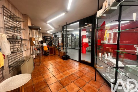 Lokal usługowy w Vallirana, Barcelona, Hiszpania 150 mkw. nr 173422 – zdjęcie 3