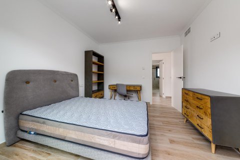 Villa for sale in Torrevieja, Alicante, Spain 4 bedrooms, 210 sq.m. No. 165245 - photo 4