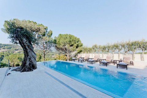 Сasa en venta en Sant Andreu de Llavaneres, Barcelona, España 5 dormitorios, 384 m2 No. 148863 - foto 2