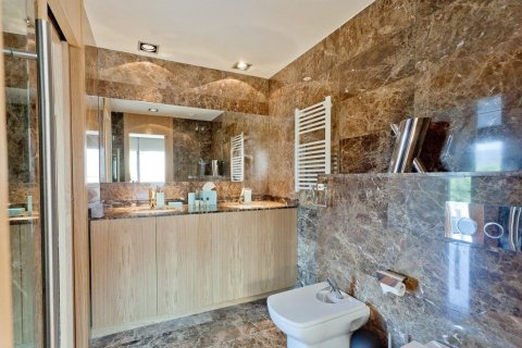 Сasa en venta en Sant Andreu de Llavaneres, Barcelona, España 5 dormitorios, 384 m2 No. 148863 - foto 19