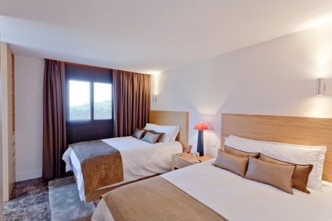 Сasa en venta en Sant Andreu de Llavaneres, Barcelona, España 5 dormitorios, 384 m2 No. 148863 - foto 16