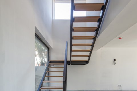 House for sale in Premia De Dalt, Barcelona, Spain 4 bedrooms, 364 sq.m. No. 148865 - photo 16