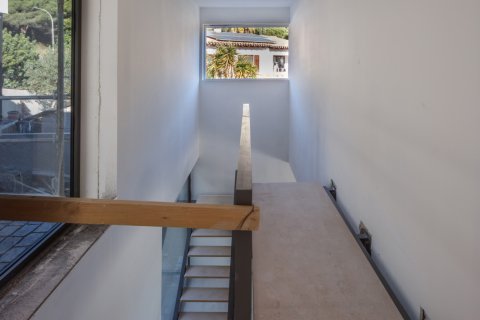 House for sale in Premia De Dalt, Barcelona, Spain 4 bedrooms, 364 sq.m. No. 148865 - photo 14