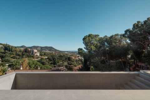 House for sale in Premia De Dalt, Barcelona, Spain 4 bedrooms, 364 sq.m. No. 148865 - photo 19