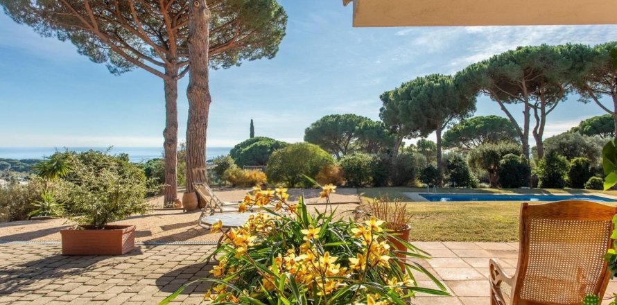 House à Sant Andreu de Llavaneres, Barcelona, Espagne 5 chambres, 495 m2 No. 148860