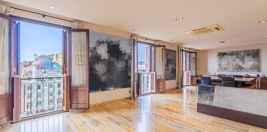 Apartamento en Barcelona, España 3 dormitorios, 221 m2 No. 148864