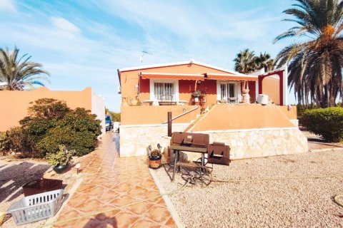 Сasa en venta San Miguel de Salinas, Alicante, España 3 dormitorios, 112 m2 No. 112957 - foto 2