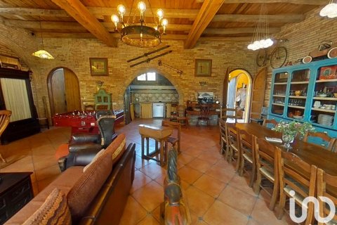 Dom w Artesa de Segre, Lleida, Hiszpania 5 sypialni, 235 mkw. nr 153903 – zdjęcie 6