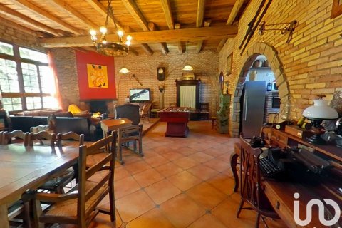 Dom w Artesa de Segre, Lleida, Hiszpania 5 sypialni, 235 mkw. nr 153903 – zdjęcie 13