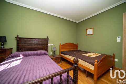 Сasa en venta en San Andrés del Rabanedo, León, España 5 dormitorios, 481 m2 No. 153897 - foto 24