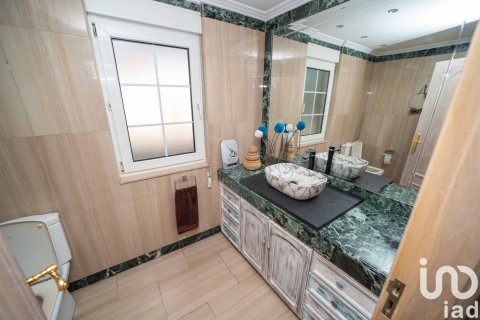 Сasa en venta en San Andrés del Rabanedo, León, España 5 dormitorios, 481 m2 No. 153897 - foto 15