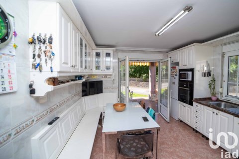 Сasa en venta en San Andrés del Rabanedo, León, España 5 dormitorios, 481 m2 No. 153897 - foto 14