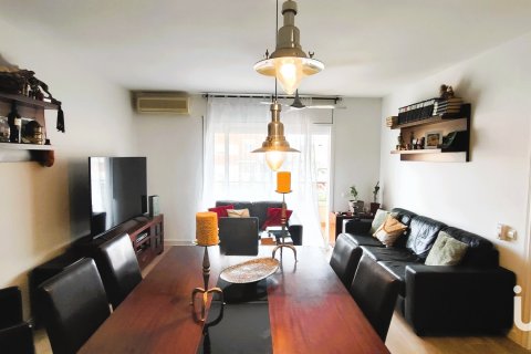 Tvåvåningslägenhet till salu i Cubelles, Barcelona, Spanien 3 sovrum, 120 kvm. Nr. 153898 - foto 7