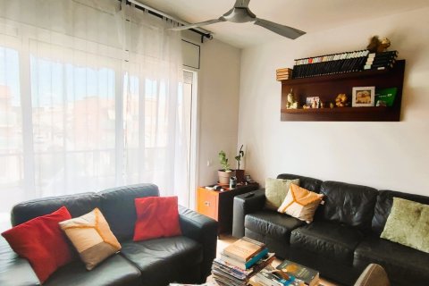 Tvåvåningslägenhet till salu i Cubelles, Barcelona, Spanien 3 sovrum, 120 kvm. Nr. 153898 - foto 9