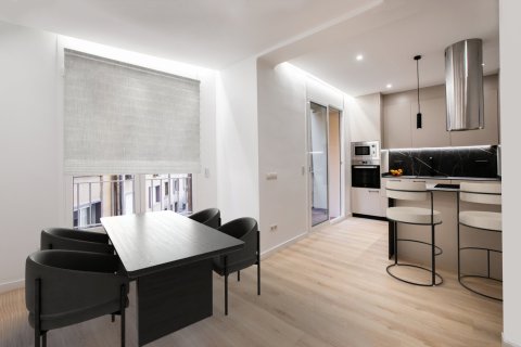 Apartment for sale Eixample, Barcelona, Spain 3 bedrooms, 95 sq.m. No. 133383 - photo 8