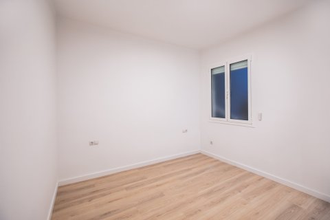 Apartment for sale Eixample, Barcelona, Spain 3 bedrooms, 95 sq.m. No. 133383 - photo 25