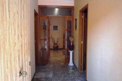 Villa à vendre Martorell, Barcelona, Espagne, 5 chambres, 460 m2 No. 133387 - photo 10