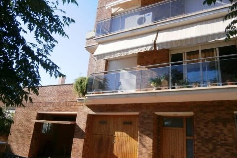 Villa à vendre Martorell, Barcelona, Espagne, 5 chambres, 460 m2 No. 133387 - photo 1