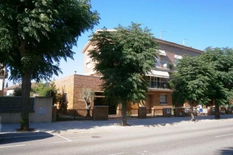 Villa à vendre Martorell, Barcelona, Espagne, 5 chambres, 460 m2 No. 133387 - photo 9